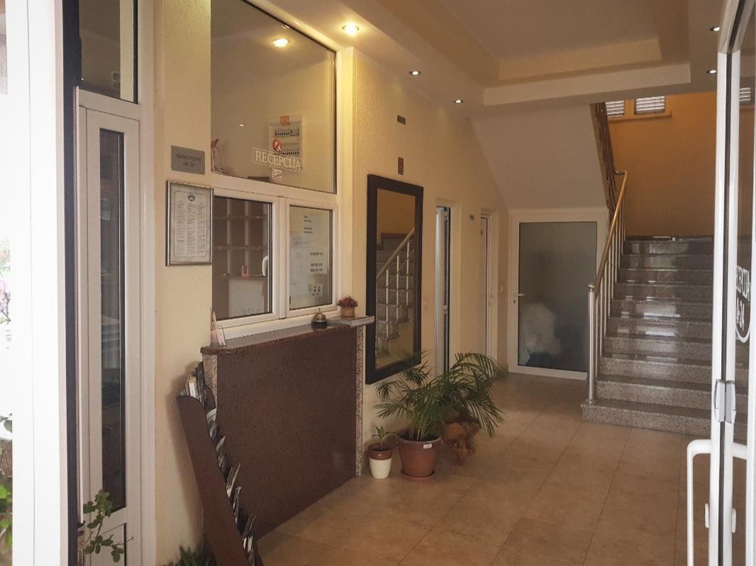 Guest House-Md Bar Exterior photo